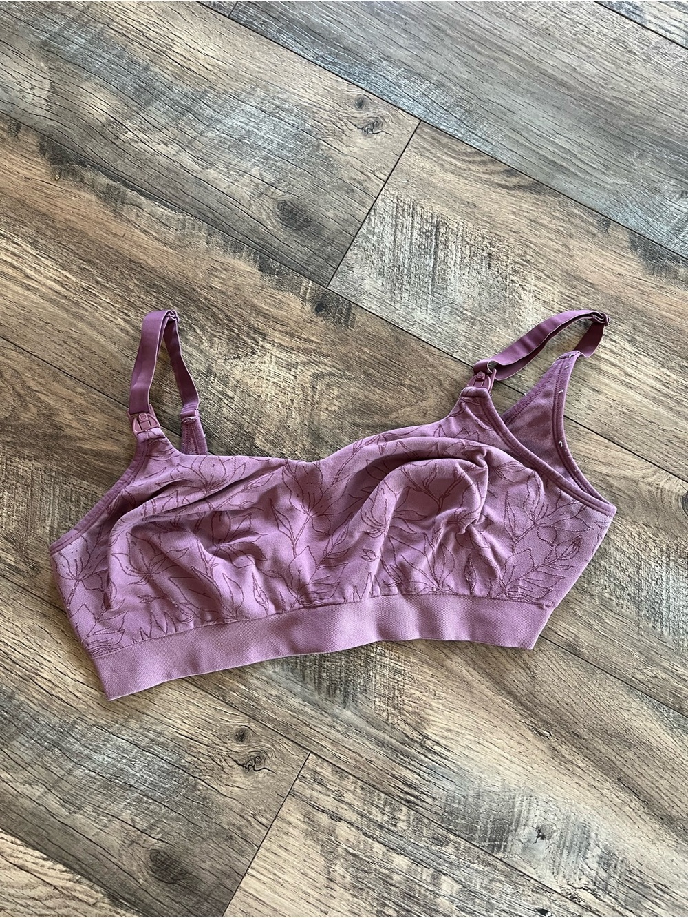 Pink bravado intrigue nursing bra size large